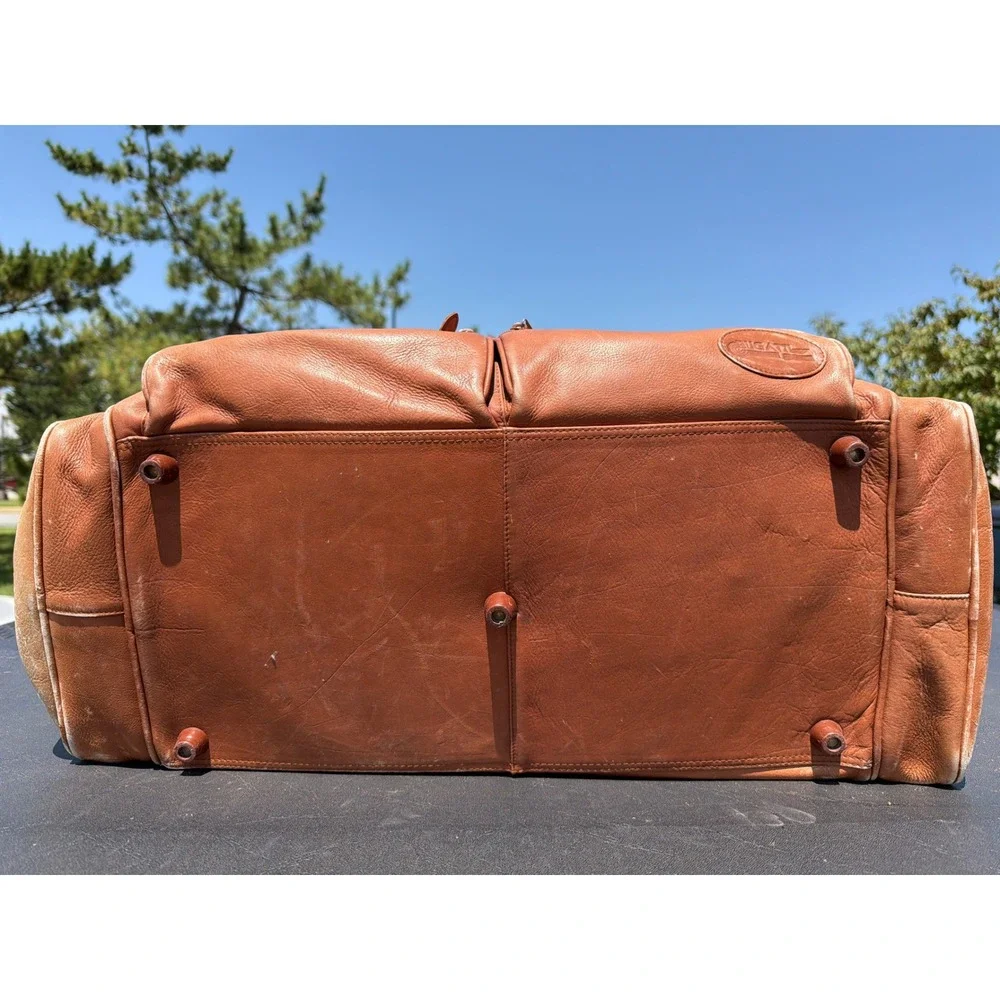Bugatti Vintage Tan Leather Duffel Bag Travel Weekender Made in Colombia Large